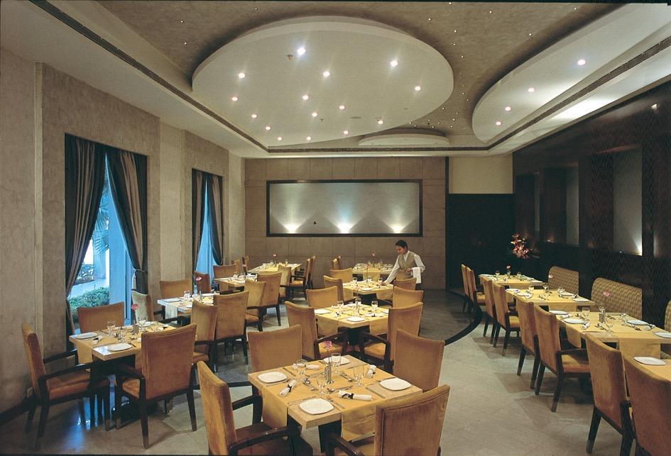Nirvana Luxury Hotel L Ludhiana Eksteriør billede