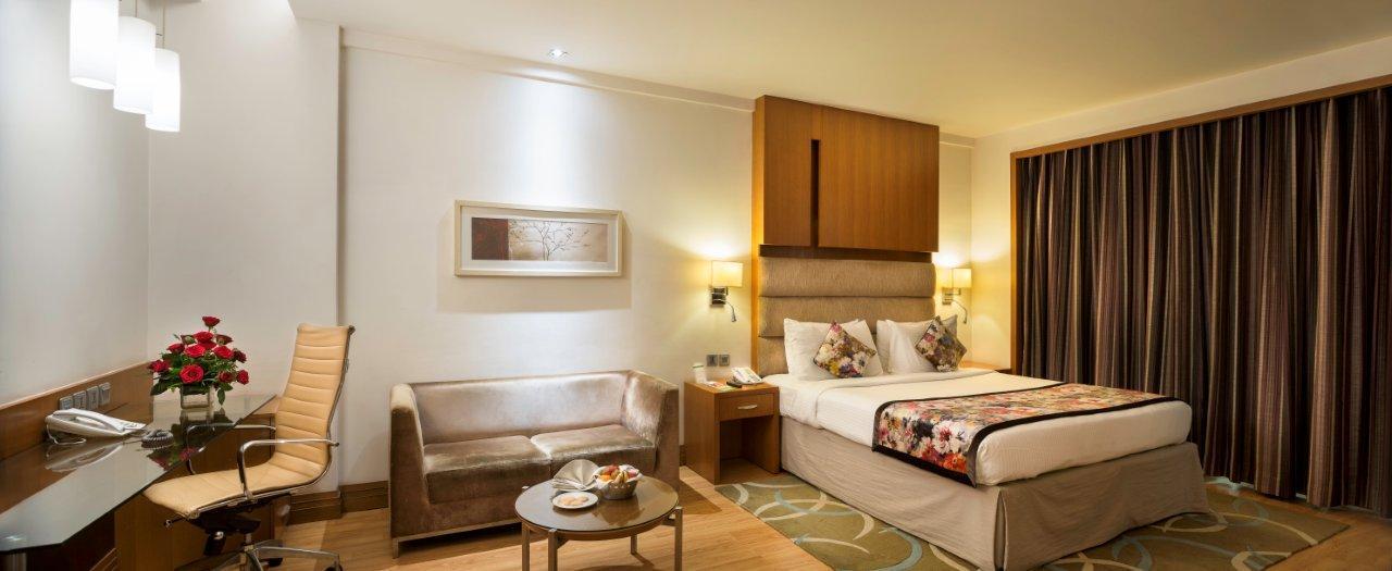 Nirvana Luxury Hotel L Ludhiana Eksteriør billede
